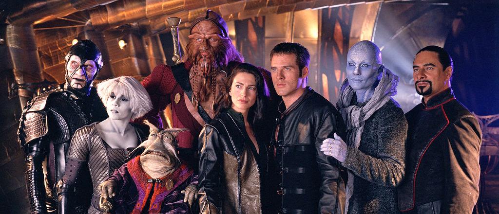 Далеко во Вселенной (сериал 1999 – 2003)